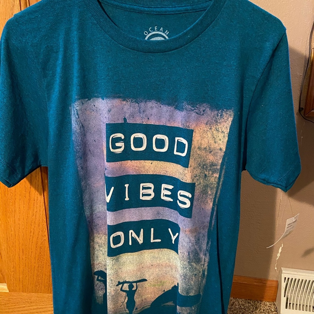 Graphic tee